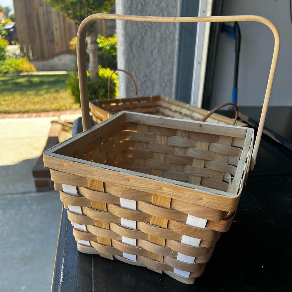 Small Baskets - Picture 2 of 3